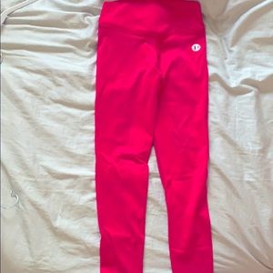 Full length bright pink leggings